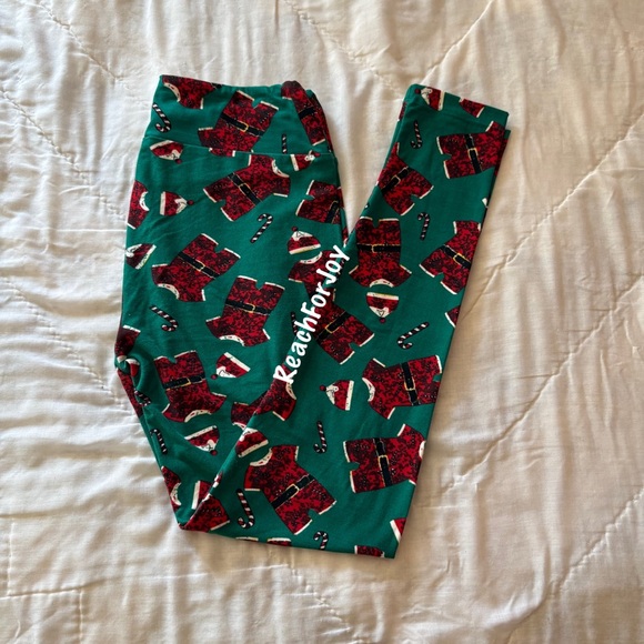 LuLaRoe Leggings Christmas Elf Outfit Print Santas Helper OS Holiday Green Red - Picture 1 of 5